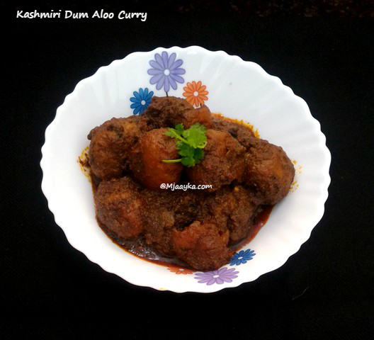 Best Kashmiri Dum Aloo Curry Recipe 2022 (कश्मीरी दम आलू)