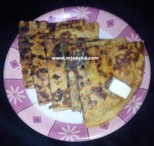 Stuffed-spring-onion-paratha
