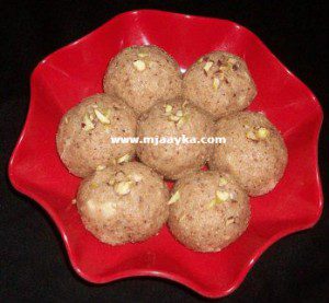 Urad Dal Ke Laddu Recipe (उड़द दाल के लड्डू) 2 Urad Dal Ke Laddu Recipe