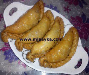 chashni-me-pagi-gujiya..